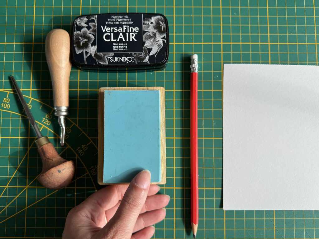 le matériel pour la linogravure